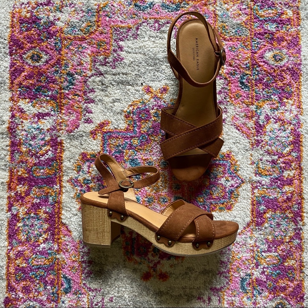 AMERICAN EAGLE • platform heels - Picture 3 of 7